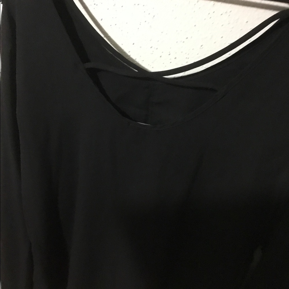 Tops - Picture 5 of 5
